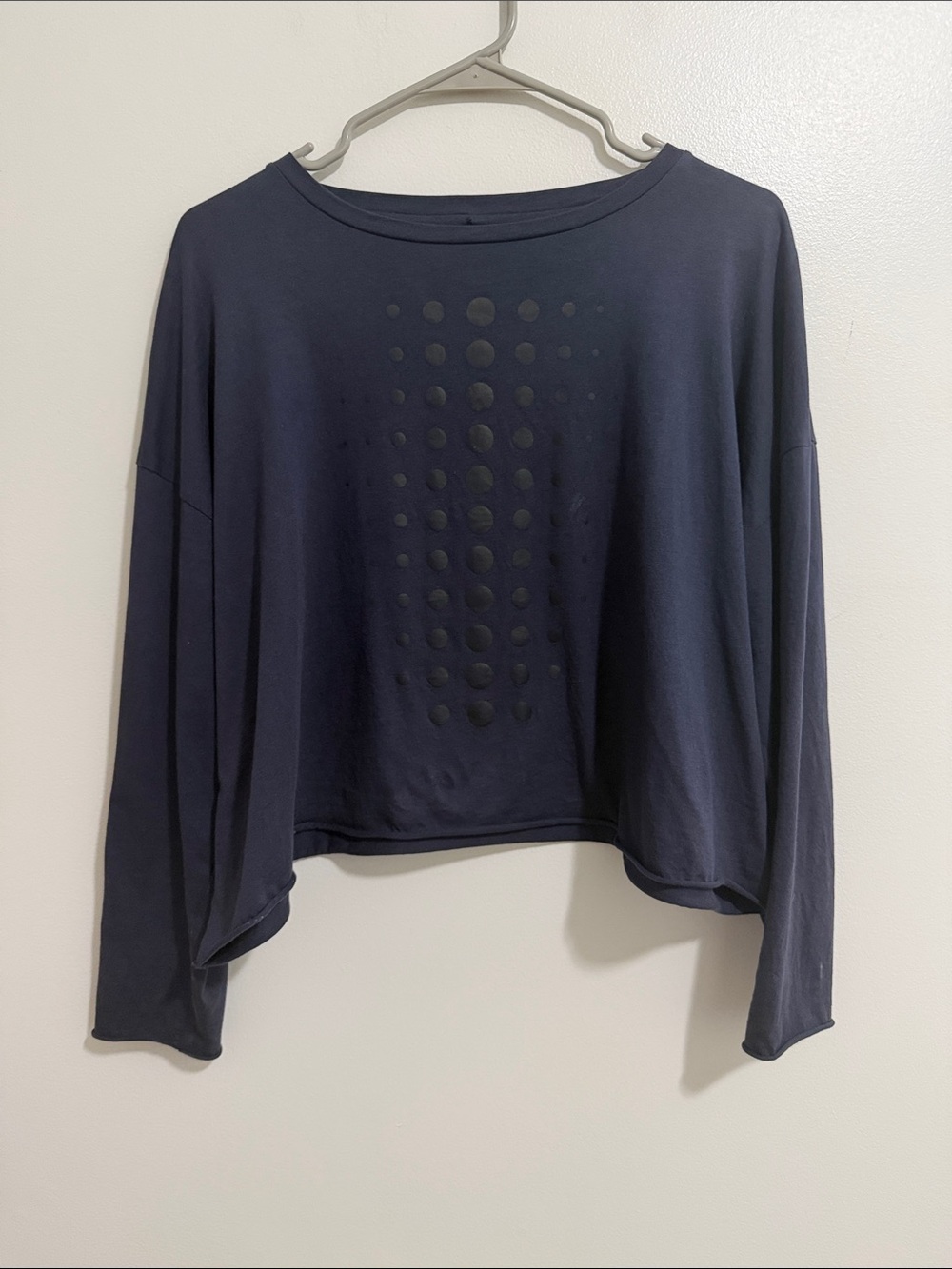 Planet by Lauren G Blue Black Long Sleeve Cropped Tee T-shirt Womens One Size